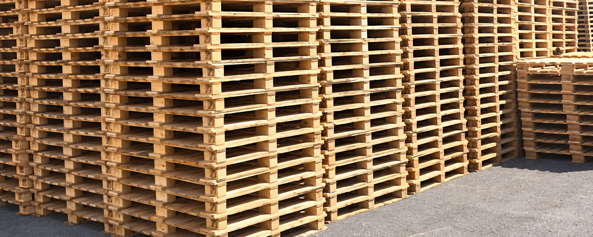 Heat treated pallet supply