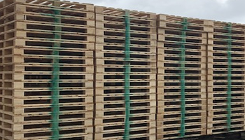 Three-leg pallet construction